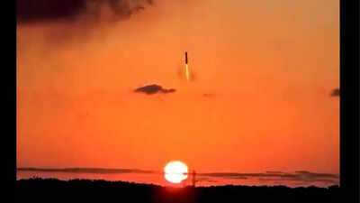 Sci-fi or reality? Watch SpaceX Falcon 9’s breathtaking landing at sunset