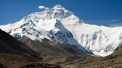 Taller than Mount Everest: Scientists discover the Earth’s largest mountains, but no one could ever see them